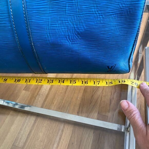 Louis Vuitton 1995 “Keepall 50” travel duffle. Toledo blue Epi. One owner - Picture 14 of 16